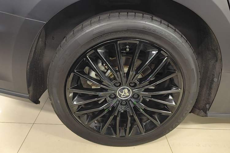 Used BYD Han 2020 DM Four-Wheel Drive Performance Edition Prestige Model Right Rear Wheel Hub