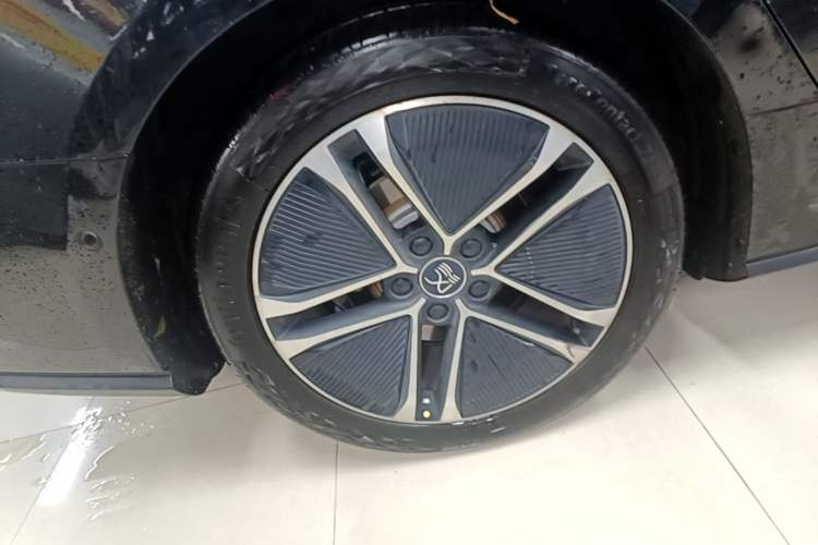 Used BYD Han 2020 EV Long-Range Deluxe Model Right Rear Wheel Hub
