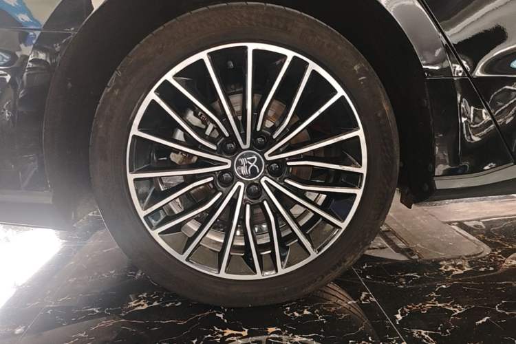 Used BYD Han 2020 DM Four-Wheel Drive Performance Edition Luxury Model Right Rear Wheel Hub