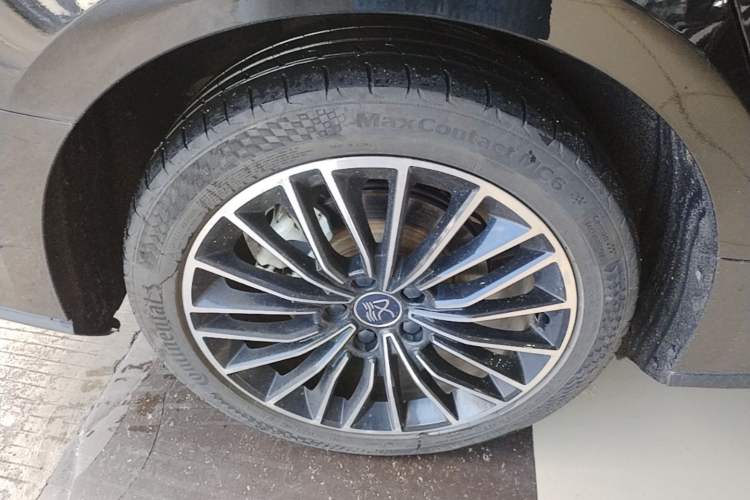 Used BYD Han 2020 DM Four-Wheel Drive Performance Edition Prestige Model Right Rear Wheel Hub