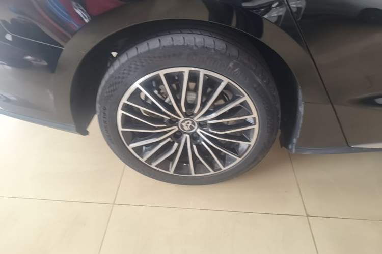 Used BYD Han 2020 DM Four-Wheel Drive Performance Edition Luxury Model Right Rear Wheel Hub