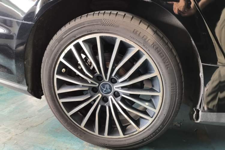 Used BYD Han 2020 DM Four-Wheel Drive Performance Edition Luxury Model Right Rear Wheel Hub