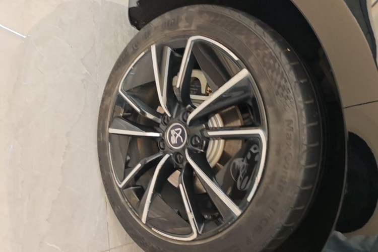 Used BYD Han 2020 EV Four-Wheel Drive High-Performance Flagship Model Right Rear Wheel Hub