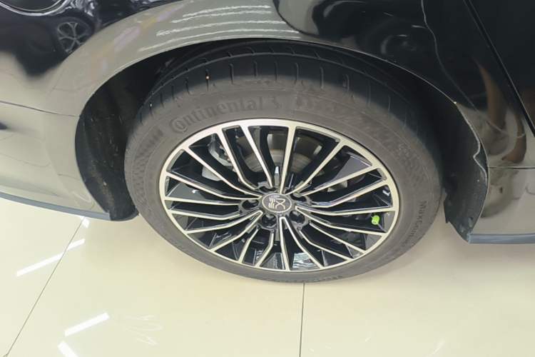 Used BYD Han 2020 DM Four-Wheel Drive Performance Edition Luxury Model Right Rear Wheel Hub