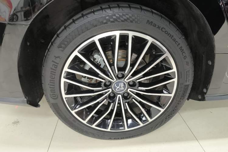 Used BYD Han 2020 DM Four-Wheel Drive Performance Edition Prestige Model Right Rear Wheel Hub