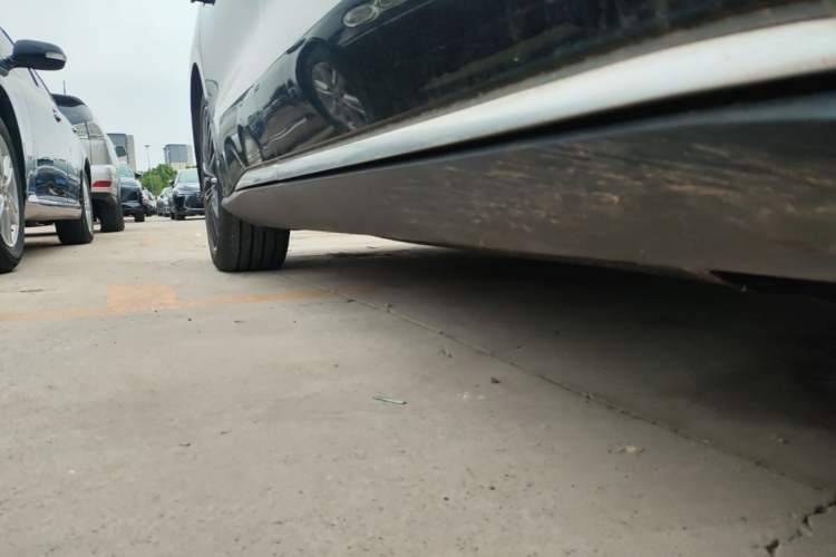 Used BYD Han 2020 EV Long-Range Luxury Model Right Side Sill