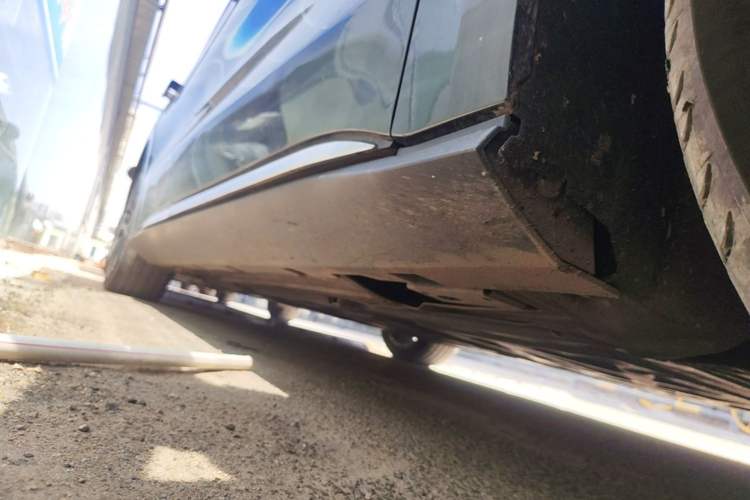 Used BYD Han 2020 EV Four-Wheel Drive High-Performance Flagship Model Right Side Sill