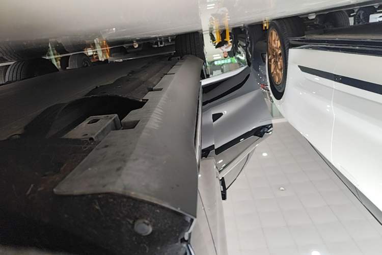 Used BYD Han 2020 EV Long-Range Deluxe Model Right Side Sill