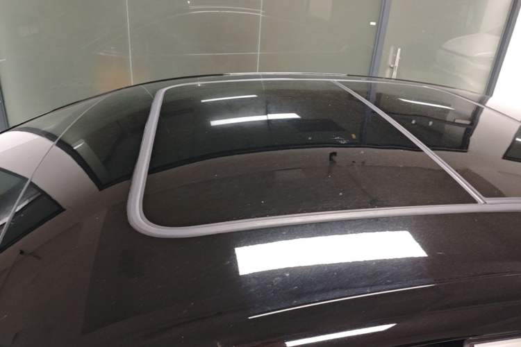 Used BYD Han 2020 EV Long-Range Luxury Model Roof