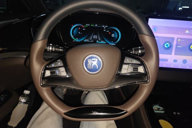 Used BYD Han 2020 DM Four-Wheel Drive Performance Edition Luxury Model Steering Wheel