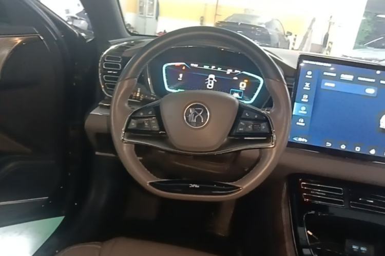 Used BYD Han 2020 DM Four-Wheel Drive Performance Edition Luxury Model Steering Wheel