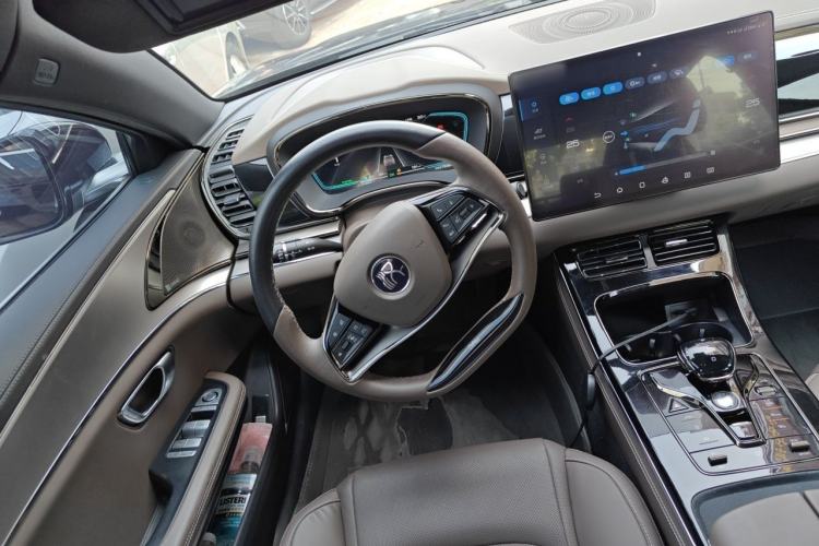 Used BYD Han 2020 DM Four-Wheel Drive Performance Edition Luxury Model Steering Wheel
