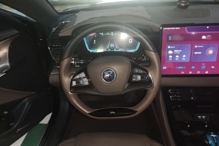 Used BYD Han 2020 DM Four-Wheel Drive Performance Edition Luxury Model Steering Wheel