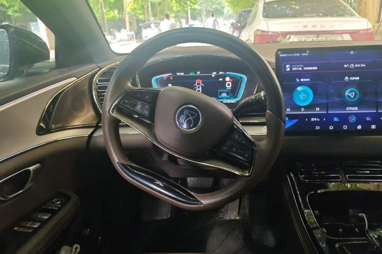 Used BYD Han 2020 DM Four-Wheel Drive Performance Edition Luxury Model Steering Wheel
