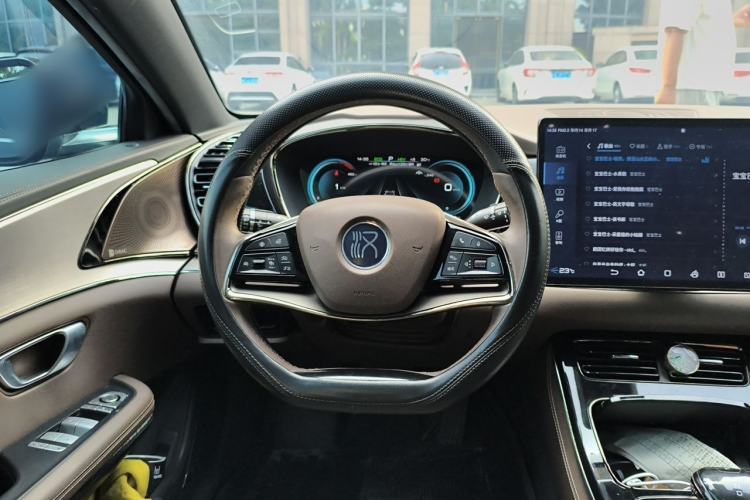 Used BYD Han 2020 DM Four-Wheel Drive Performance Edition Luxury Model Steering Wheel