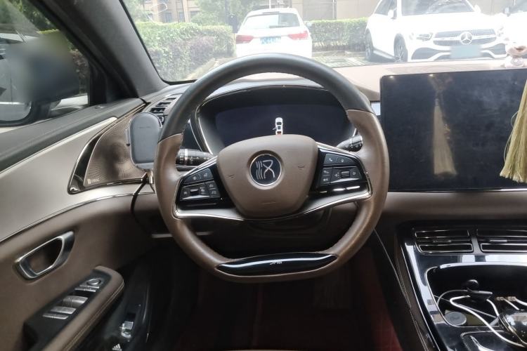 Used BYD Han 2020 DM Four-Wheel Drive Performance Edition Prestige Model Steering Wheel