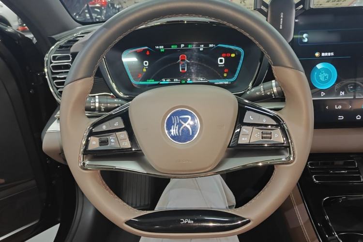 Used BYD Han 2020 DM Four-Wheel Drive Performance Edition Luxury Model Steering Wheel