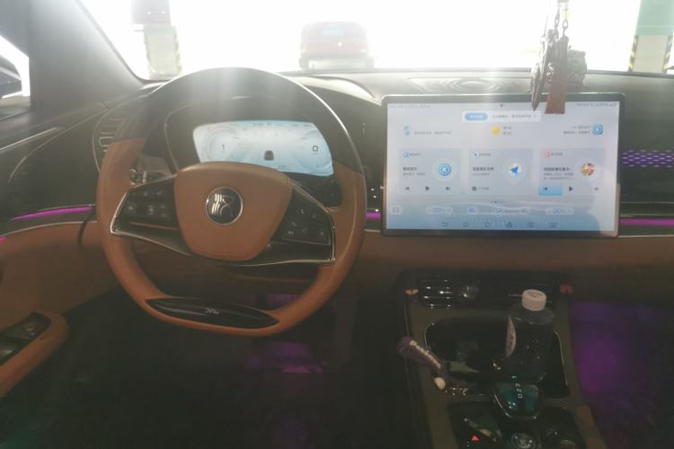 Used BYD Han 2020 EV Four-Wheel Drive High-Performance Flagship Model Steering Wheel