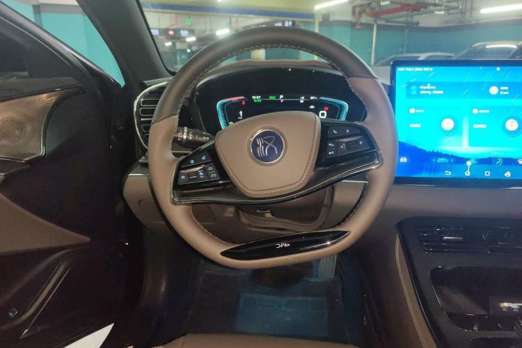 Used BYD Han 2020 DM Four-Wheel Drive Performance Edition Prestige Model Steering Wheel