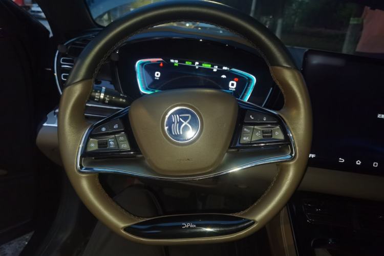 Used BYD Han 2020 EV Long-Range Luxury Model Steering Wheel