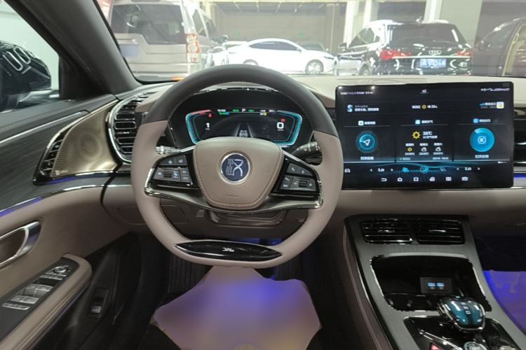 Used BYD Han 2020 DM Four-Wheel Drive Performance Edition Prestige Model Steering Wheel