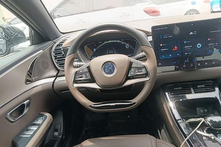 Used BYD Han 2020 EV Long-Range Luxury Model Steering Wheel