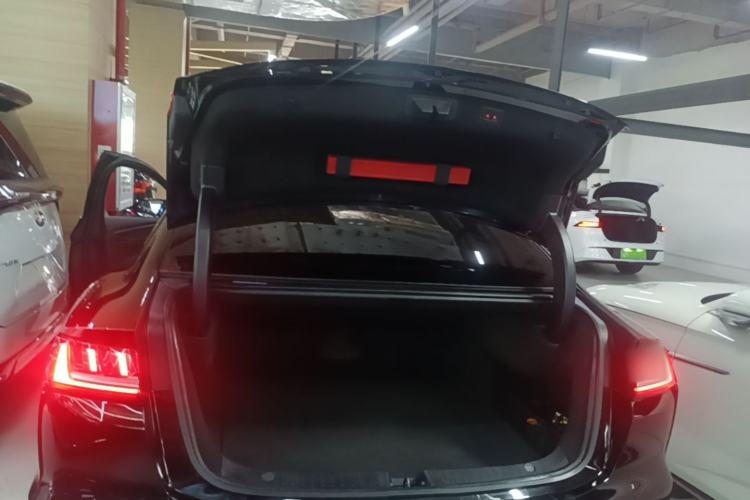 Used BYD Han 2020 DM Four-Wheel Drive Performance Edition Luxury Model Trunk