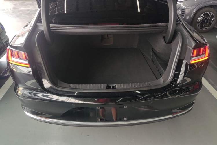 Used BYD Han 2020 DM Four-Wheel Drive Performance Edition Luxury Model Trunk