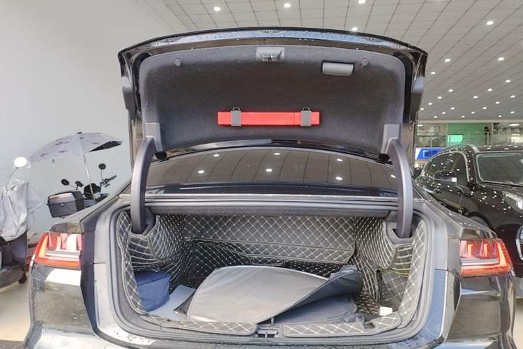 Used BYD Han 2020 DM Four-Wheel Drive Performance Edition Prestige Model Trunk