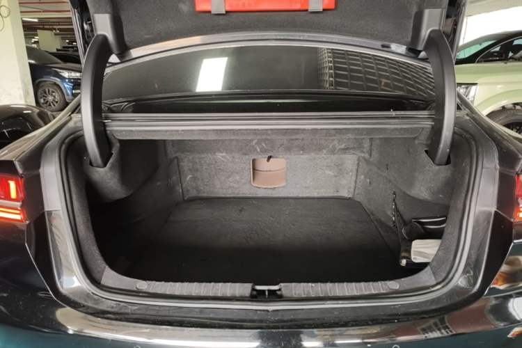 Used BYD Han 2020 DM Four-Wheel Drive Performance Edition Luxury Model Trunk