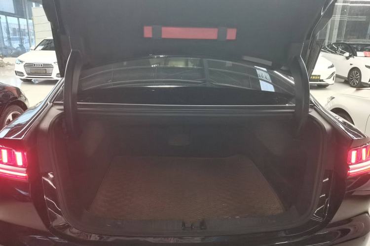 Used BYD Han 2020 EV Long-Range Luxury Model Trunk