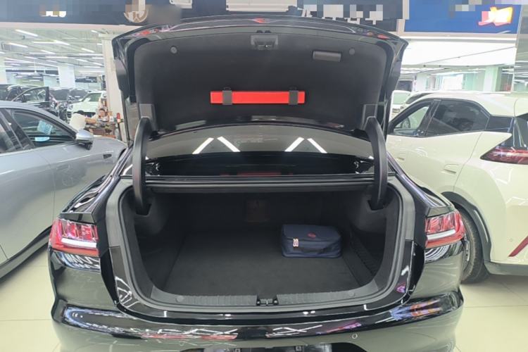Used BYD Han 2020 DM Four-Wheel Drive Performance Edition Luxury Model Trunk