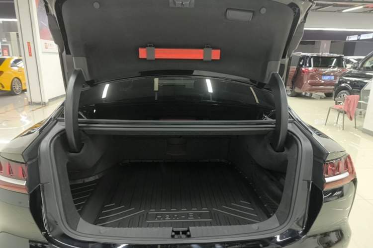 Used BYD Han 2020 DM Four-Wheel Drive Performance Edition Prestige Model Trunk