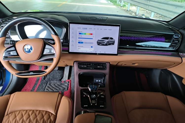 Used BYD Han 2020 EV Four-Wheel Drive High-Performance Flagship Model Audio And AC Panel