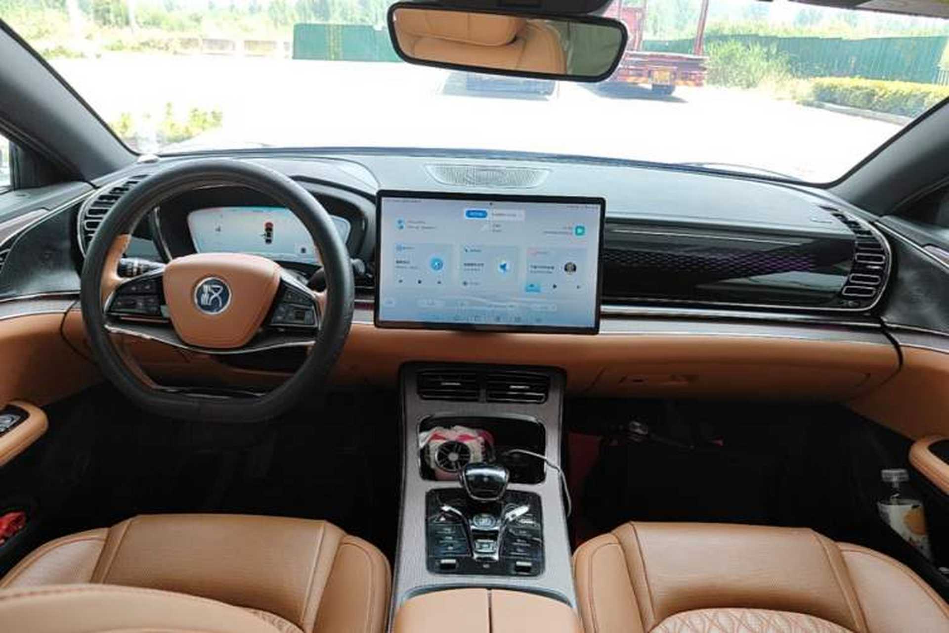 Used BYD Han 2020 EV Four-Wheel Drive High-Performance Flagship Model Center Console