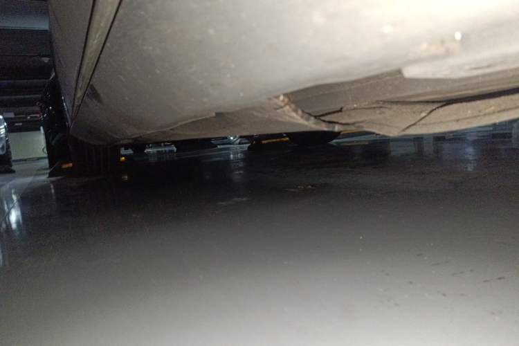 Used BYD Han 2020 EV Four-Wheel Drive High-Performance Flagship Model Chassis Front Right