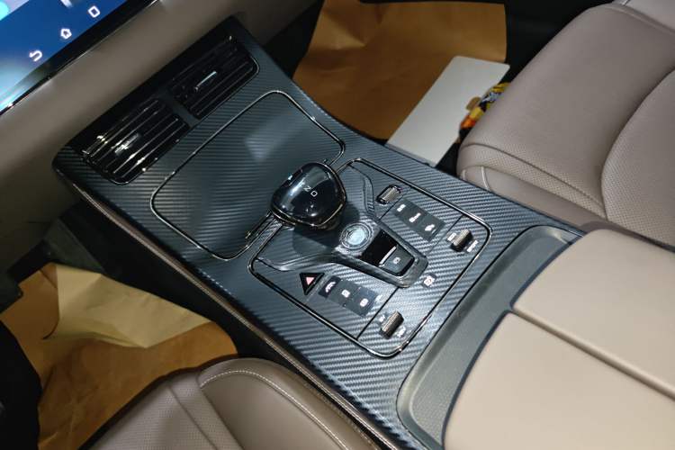 Used BYD Han 2020 DM Four-Wheel Drive Performance Edition Luxury Model Gear Lever