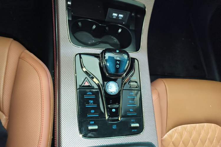 Used BYD Han 2020 EV Four-Wheel Drive High-Performance Flagship Model Gear Lever