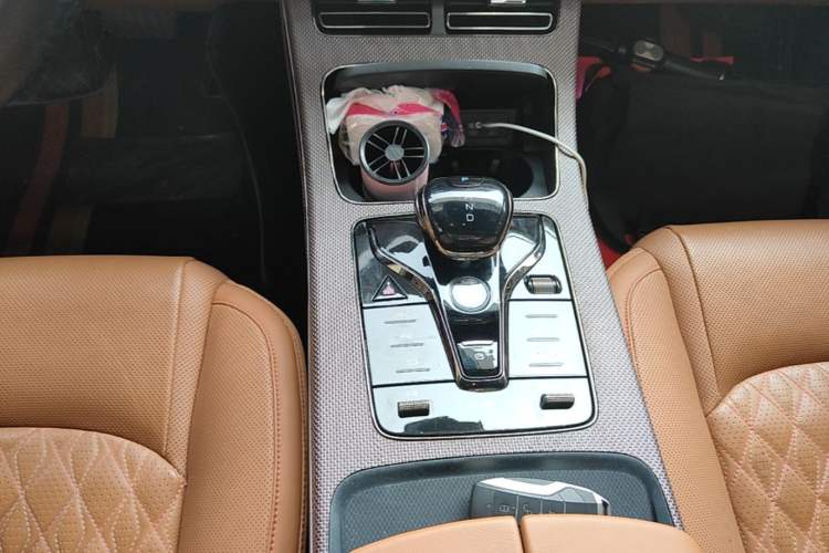 Used BYD Han 2020 EV Four-Wheel Drive High-Performance Flagship Model Gear Lever