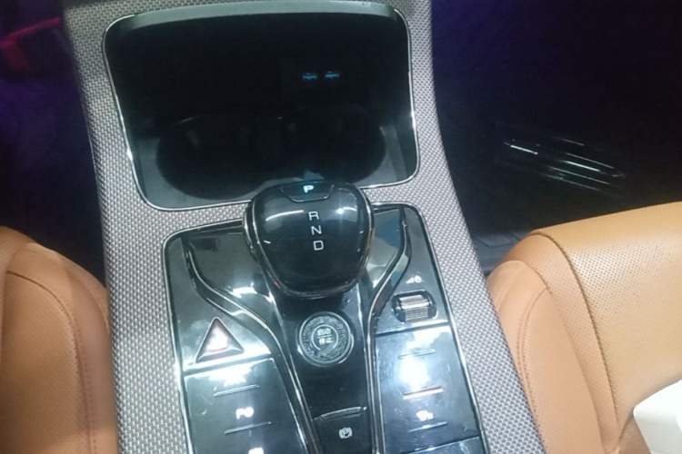 Used BYD Han 2020 EV Four-Wheel Drive High-Performance Flagship Model Gear Lever