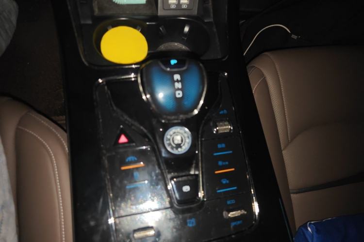 Used BYD Han 2020 DM Four-Wheel Drive Performance Edition Luxury Model Gear Lever