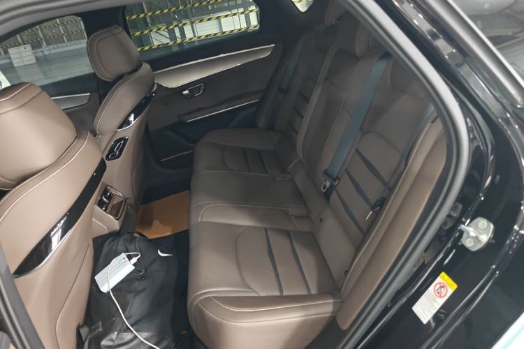 Used BYD Han 2020 DM Four-Wheel Drive Performance Edition Luxury Model Left Rear Seat