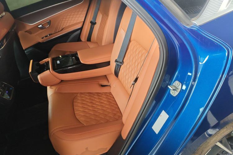 Used BYD Han 2020 EV Four-Wheel Drive High-Performance Flagship Model Left Rear Seat