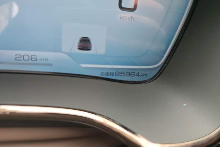 Used BYD Han 2020 EV Four-Wheel Drive High-Performance Flagship Model Odometer Close Up