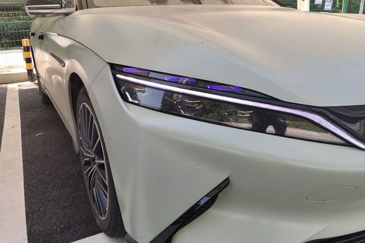 Used BYD Han 2020 EV Long-Range Luxury Model Right Front Headlight