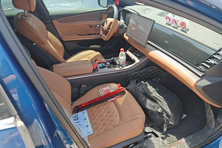 Used BYD Han 2020 EV Four-Wheel Drive High-Performance Flagship Model Right Front Seat