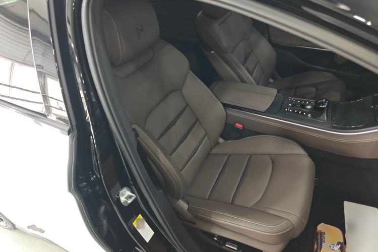 Used BYD Han 2020 DM Four-Wheel Drive Performance Edition Luxury Model Right Front Seat