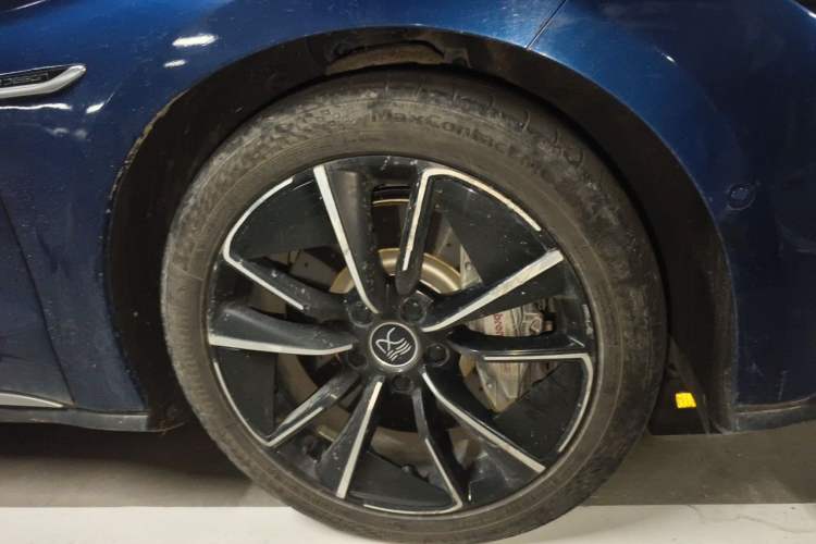 Used BYD Han 2020 EV Four-Wheel Drive High-Performance Flagship Model Right Front Wheel Hub