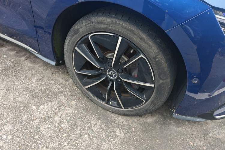 Used BYD Han 2020 EV Four-Wheel Drive High-Performance Flagship Model Right Front Wheel Hub
