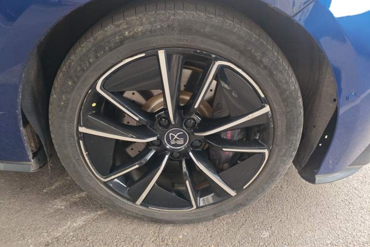 Used BYD Han 2020 EV Four-Wheel Drive High-Performance Flagship Model Right Front Wheel Hub